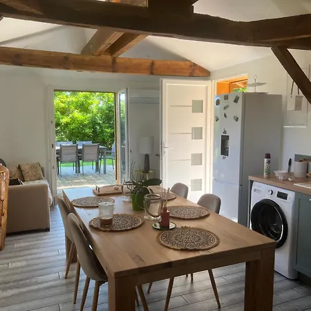 Airial Landais Chalet *